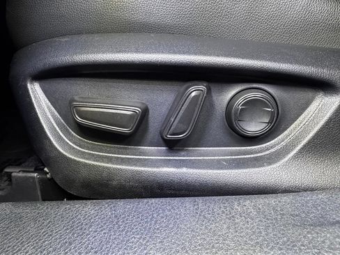 Certified 2025 Toyota Camry SE AWD/4WD image 28