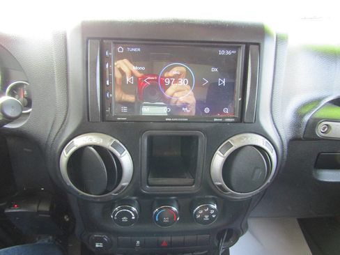 Used 2012 Jeep Wrangler Sport image 10