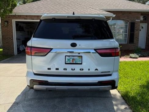Used 2025 Toyota Sequoia Limited AWD/4WD image 4