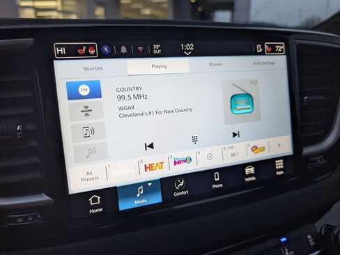 New 2026 Chrysler Voyager LX image 25