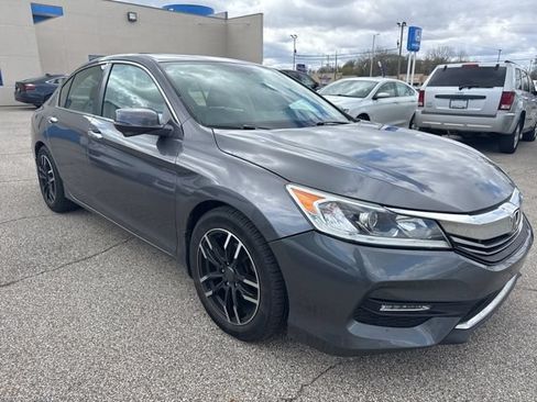 Used 2017 Honda Accord EX-L image 4