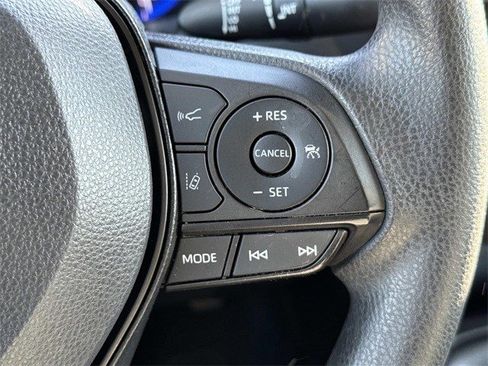 Used 2022 Toyota Corolla LE image 23