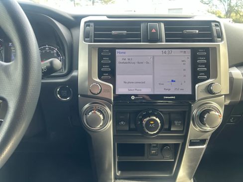 Used 2024 Toyota 4Runner SR5 image 12