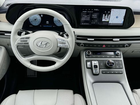 New 2025 Hyundai Palisade Limited image 17