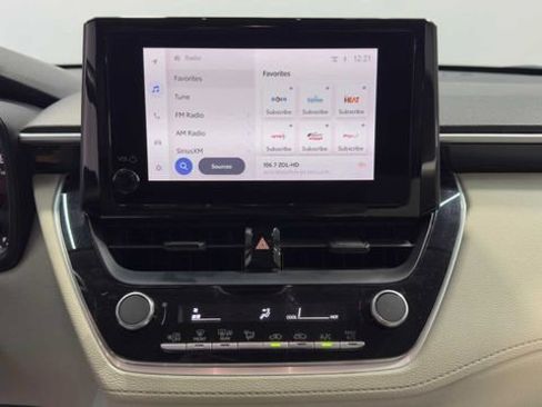 Used 2023 Toyota Corolla Cross L image 30