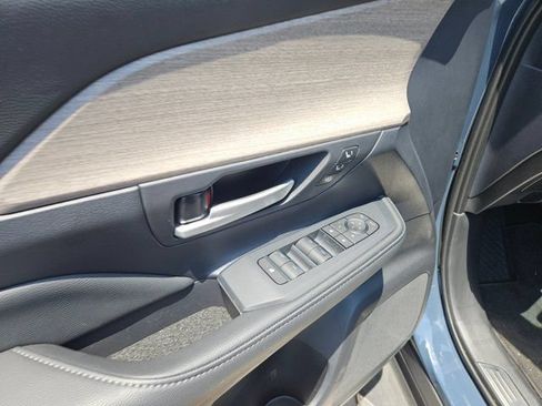 Used 2026 Toyota Grand Highlander AWD image 15