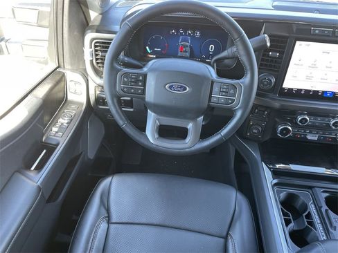 Used 2024 Ford F250 Lariat w/ Lariat Ultimate Package image 3