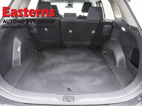 Used 2024 Toyota RAV4 LE image 9