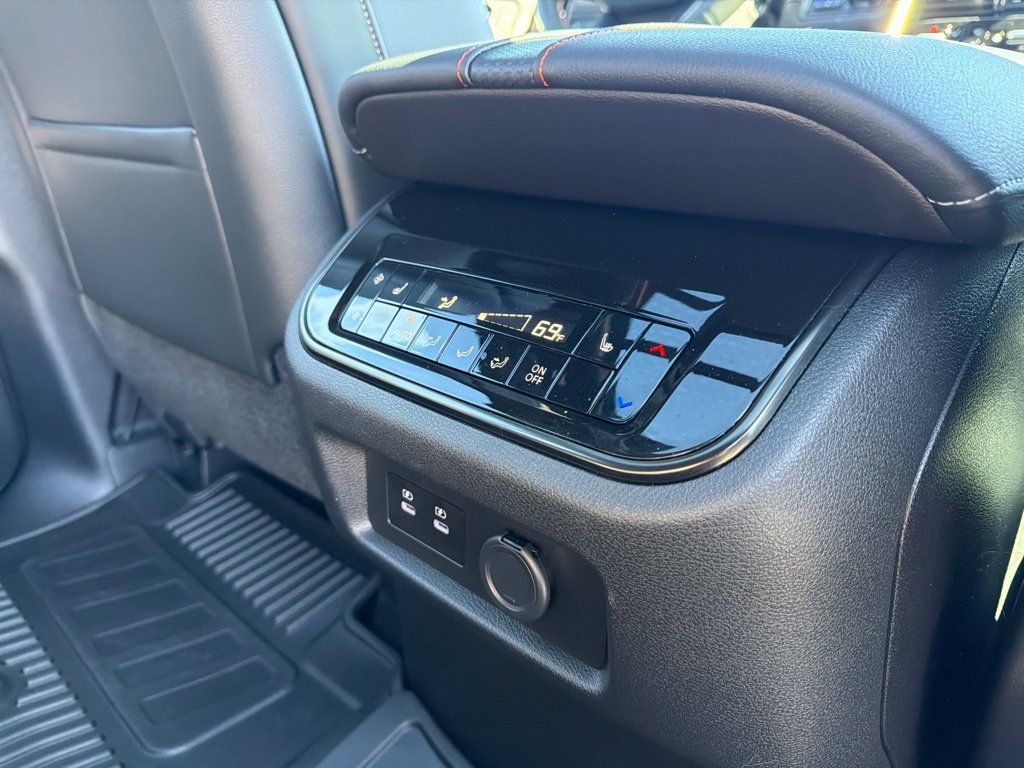 Certified 2026 Nissan Armada PRO-4X AWD/4WD image 16