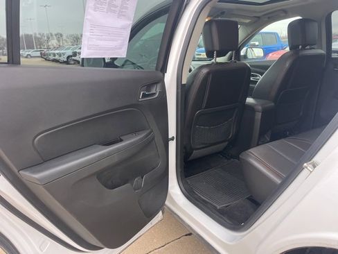 Used 2016 Chevrolet Equinox LTZ w/ Enhanced Convenience Package image 16