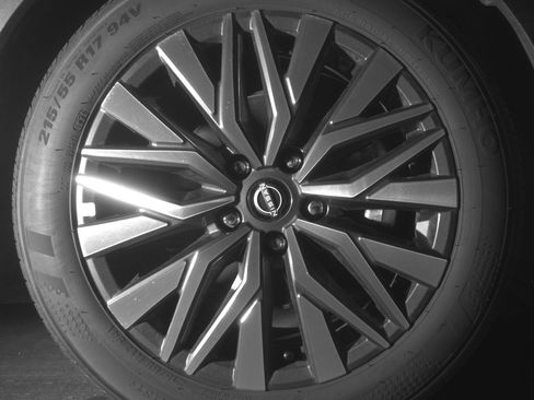 Used 2025 Nissan Altima 2.5 SV image 13