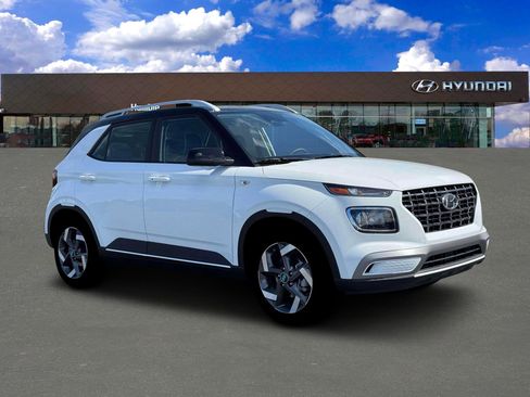 New 2026 Hyundai Venue SEL FWD image 10