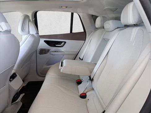 Used 2023 Mercedes-Benz EQE 350+ SUV image 17