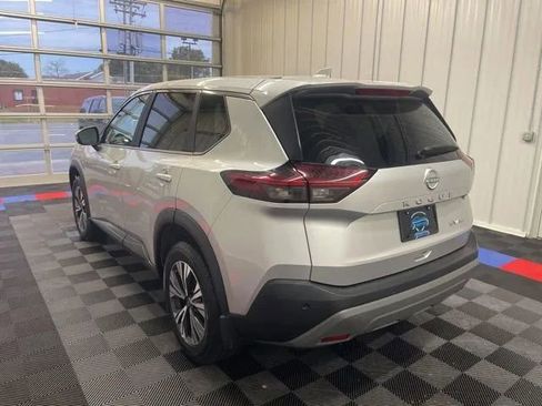 Used 2023 Nissan Rogue SV AWD/4WD image 5
