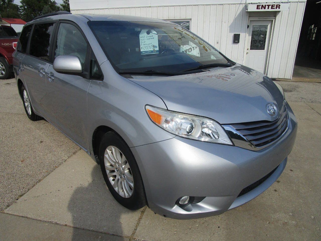 Used 2015 Toyota Sienna XLE Premium FWD image 8