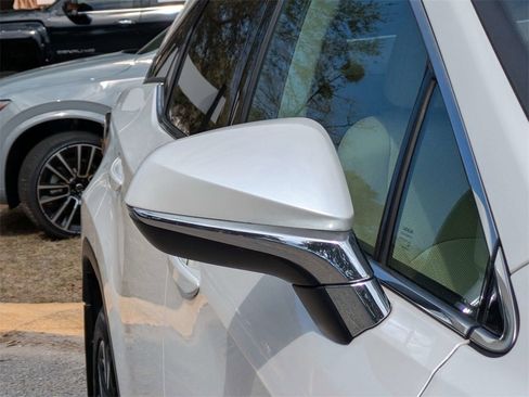 Used 2018 Lexus RX 450h AWD w/ Premium Package image 11