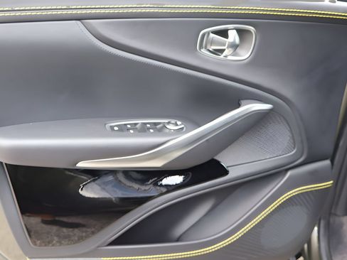 Used 2023 Aston Martin DBX 707 AWD/4WD image 9