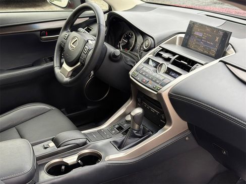 Used 2015 Lexus NX 200t FWD image 10