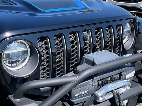 Used 2022 Jeep Wrangler Unlimited Rubicon w/ Cold Weather Group image 30