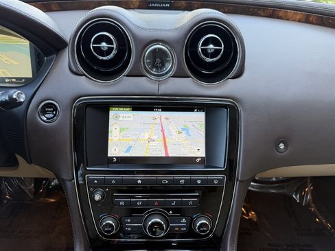 Used 2016 Jaguar XJ L Portfolio AWD/4WD image 28