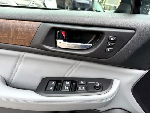Used 2018 Subaru Outback 2.5i Limited AWD/4WD image 21