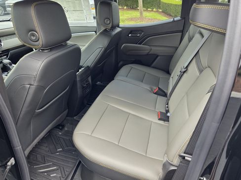 New 2026 Chevrolet Colorado ZR2 w/ Technology Package AWD/4WD image 7
