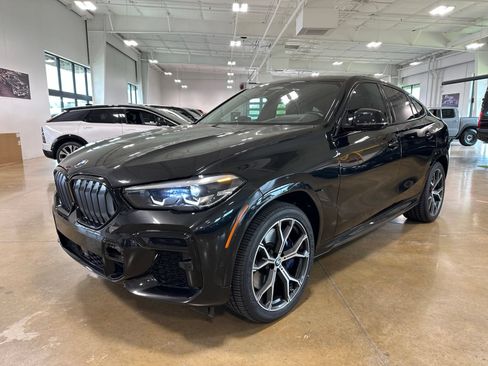 Used 2023 BMW X6 M50i AWD/4WD image 3