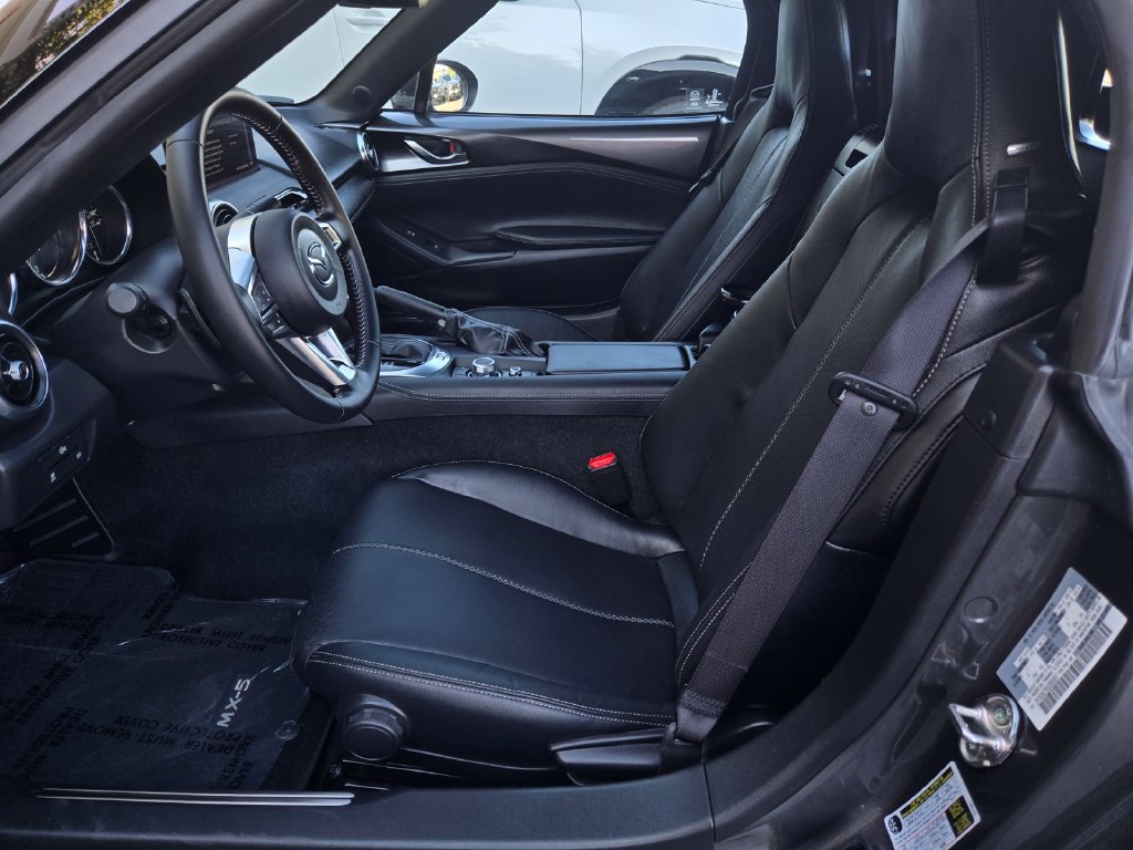 Certified 2025 MAZDA MX-5 Miata Grand Touring RWD image 13