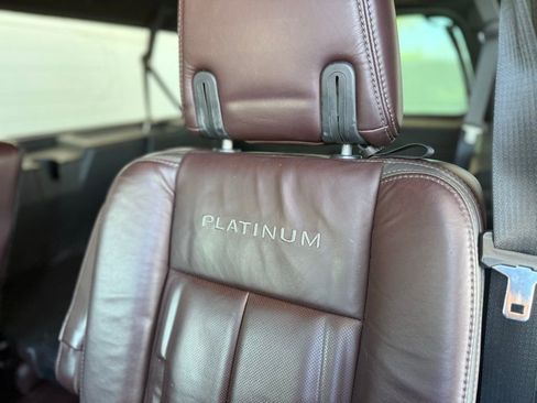 Used 2016 Ford Expedition EL Platinum image 17