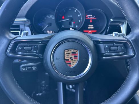 Used 2023 Porsche Macan AWD/4WD image 23