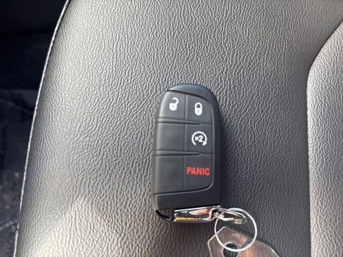 New 2025 Jeep Compass Limited w/ Sun & Sound Group image 27