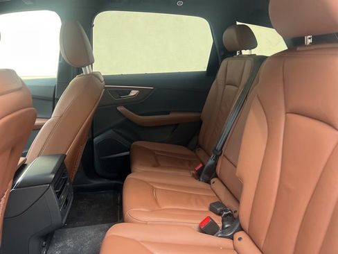 Used 2025 Audi Q7 3.0T Premium Plus image 10