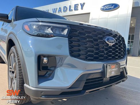 New 2025 Ford Explorer ST-Line w/ Premium Package image 6