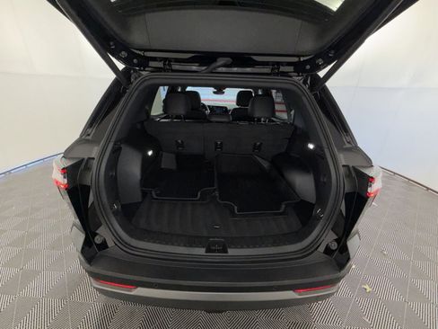 Used 2026 Chevrolet Equinox LT w/ Convenience Package II image 26