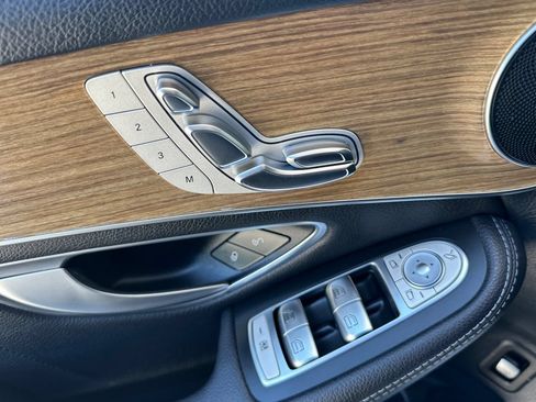 Used 2018 Mercedes-Benz GLC 300 image 11