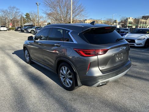 Used 2019 INFINITI QX50 Essential w/ Premium Heat Package image 4