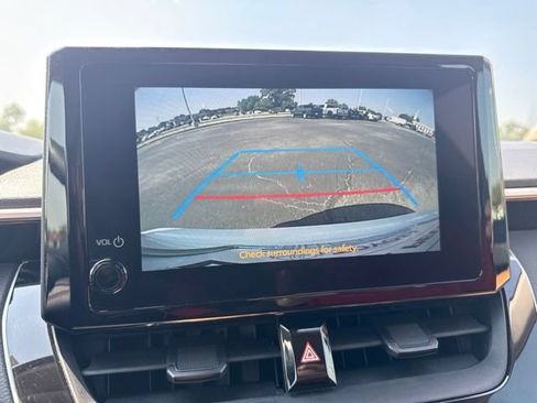 Used 2026 Toyota Corolla LE FWD image 33