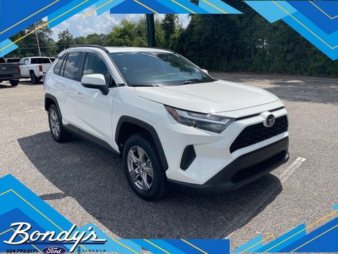 Used 2025 Toyota RAV4 XLE w/ Convenience Package AWD/4WD image 1