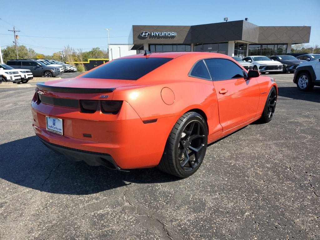 Used 2011 Chevrolet Camaro SS w/ Black Stripe Package RWD image 4
