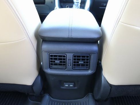 Used 2023 Toyota RAV4 XLE Premium image 23