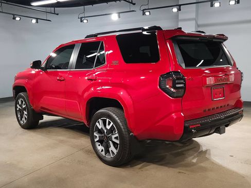 Certified 2025 Toyota 4Runner TRD Sport AWD/4WD image 5