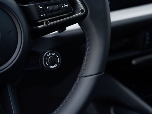 New 2026 Porsche Cayenne E-Hybrid Coupe image 30