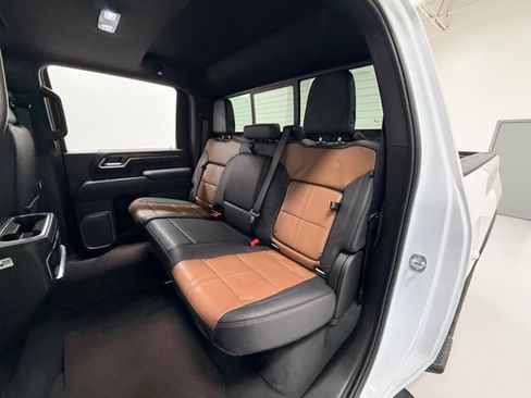 Certified 2025 Chevrolet Silverado 2500 High Country w/ High Country Premium Package image 25