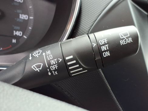 Used 2022 Chevrolet TrailBlazer LT AWD/4WD image 28