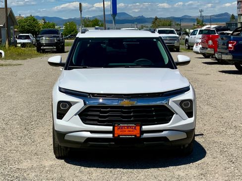 New 2026 Chevrolet TrailBlazer LT w/ Driver Confidence Package AWD/4WD image 8