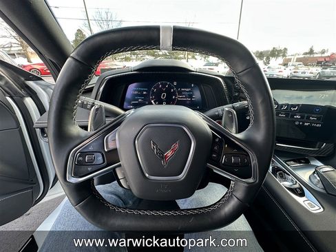 Used 2021 Chevrolet Corvette Stingray Preferred Cpe w/ Z51 Performance Package image 4