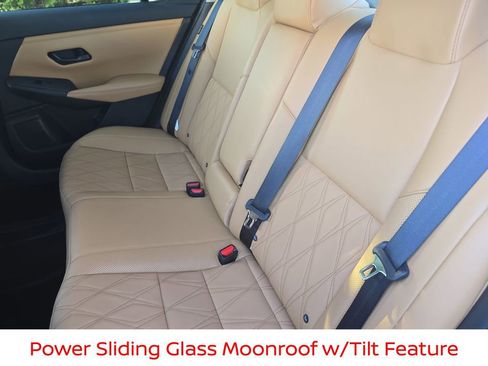 Used 2024 Nissan Sentra SV w/ SV Premium Package image 16