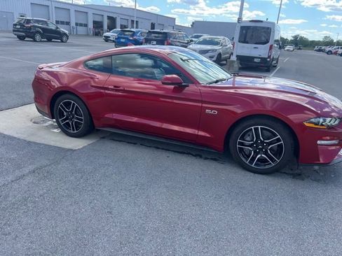 Used 2020 Ford Mustang GT Premium RWD image 8