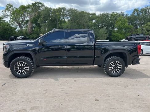 Used 2025 GMC Sierra 1500 AT4 w/ Technology Package image 15