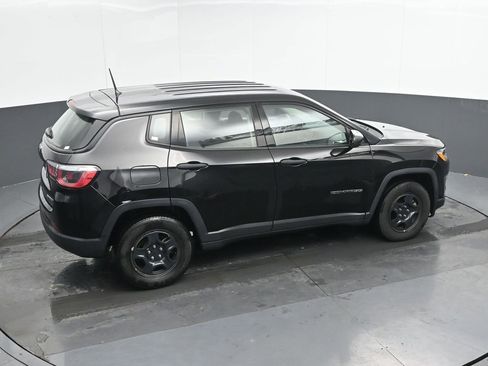 Used 2018 Jeep Compass Sport image 13